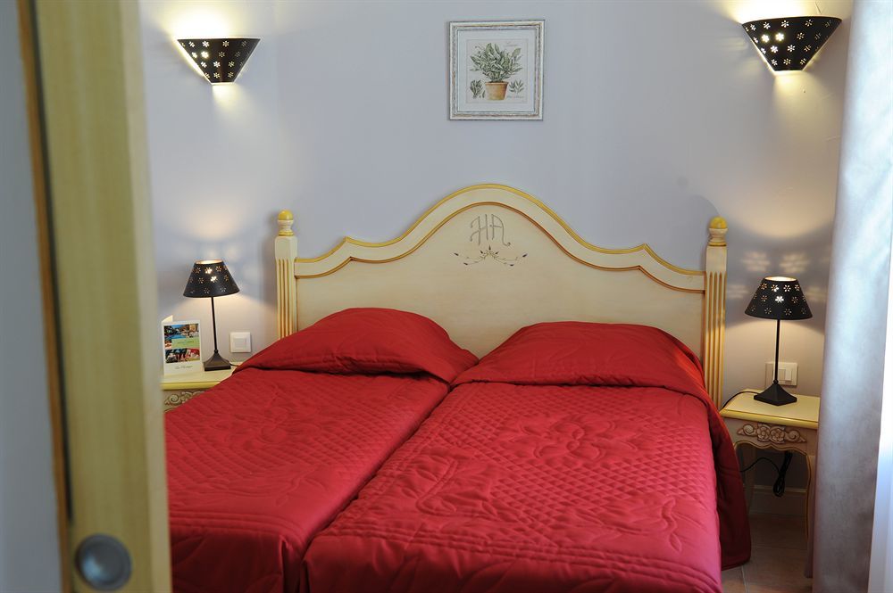 Hotel And Restaurant L Arena Frejus Ngoại thất bức ảnh